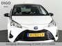Toyota Yaris 1.5 HYBRID BI-TONE GARANTIE 4-2030! CAMERA. DEALERAUTO ! PDC . GARANTIE TOT 04-2030