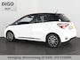 Toyota Yaris 1.5 HYBRID BI-TONE GARANTIE 4-2030! CAMERA. DEALERAUTO ! PDC . GARANTIE TOT 04-2030