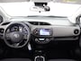 Toyota Yaris 1.5 HYBRID BI-TONE GARANTIE 4-2030! CAMERA. DEALERAUTO ! PDC . GARANTIE TOT 04-2030