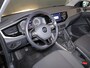 Volkswagen Polo 1.0 TSI R-Line Edition 95 pk | Airco | Parkeersensoren | Adaptieve cruise control | Licht- en zicht pakket | R-Line exterieur |