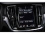 Volvo V60 2.0 B3 Momentum Advantage | Parkeer Camera | 17" Lichtmetalen Velgen | Stoel en Stuurverwarming | Parkeersensoren Voor en Achter |