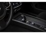 Volvo V60 2.0 B3 Momentum Advantage | Parkeer Camera | 17" Lichtmetalen Velgen | Stoel en Stuurverwarming | Parkeersensoren Voor en Achter |