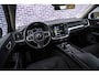 Volvo V60 2.0 B3 Momentum Advantage | Parkeer Camera | 17" Lichtmetalen Velgen | Stoel en Stuurverwarming | Parkeersensoren Voor en Achter |