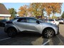 Toyota C-HR 1.8 HYBRID 140 DYNAMIC EL-ACHTERKLEP STOEL-STUUR & RUITENWISSER VERW. KEYLESS LED-KOPLAMPEN