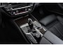 BMW 5-Serie Touring 540i xDrive High Executive M-Sport | Trekhaak | Panoramadak | Stoelverwarming V+A | Head-Up | Comfortstoelen |