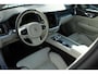 Volvo V60 B4 Automaat Plus Dark | Panoramadak|Premium Audio by Harman en Kardon|Nappa leder Interieur| Rondom Zicht Camera| 19"Lichtmetalen velgen|Semi electrische Trekhaak.
