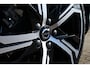 Volvo V60 B4 Automaat Plus Dark | Panoramadak|Premium Audio by Harman en Kardon|Nappa leder Interieur| Rondom Zicht Camera| 19"Lichtmetalen velgen|Semi electrische Trekhaak.