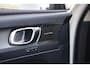 Volvo XC40 T5 Recharge Inscription | Stoelverwarming | BLIS | Pilot Assist | Trekhaak | 360° Camera | Leder | Panoramadak | Keyless
