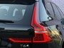 Volvo XC60 2.0 T6 Plug-in hybrid AWD Plus Dark | Adaptive cruise control | 360° camera | Trekhaak | Stoel- en stuurverwarming | Dode hoek detectie BLIS |