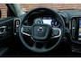 Volvo XC40 T4 Plug-in hybrid Ultimate Dark | Panoramadak | 360 Graden Camera | Adaptieve Cruise Control | Standkachel | Verwarmbare Voorstoelen | Apple Carplay/ Android Auto | 20'' Lichtmetalen Velgen