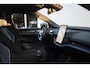 Volvo EX30 Single Motor Extended Range Europa 69 kWh | Verwarmde voorstoelen en stuurwiel | Elektrisch verstelbare voorstoelen | Warmtepomp | Indigo interieur | Apple Carplay en Android Auto