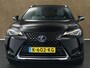 Lexus UX 300e Luxury 54 kWh ORIGINEEL NEDERLANDSE AUTO - AFKOMSTIG VAN 2E EIGENAAR - PARKEERSENSOREN VOOR/ ACHTER - CAMERA - LEDEREN BEKLEDING - ELEKTRISCH SCHUIFDAK - 2 LAADKABELS - BEIDE VOORSTOELEN ELEKTRISCH VERSTELBAAR - ACHTERBANKVERWARMING - ELEKTRISCH VERSTELBAAR STUUR - VOORSTOELEN VERWARMD