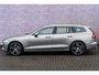 Volvo V60 2.0 T5 Inscription | Trekhaak | Adaptive cruise control | Lederen bekleding | Actieve LED koplampen | Stoelverwarming | Achteruitrijcamera | 19" velgen | Parkeersensoren voor + achter | Navigatie | Apple Carplay / Android Auto |