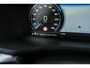 Volvo V60 2.0 T5 Inscription | Trekhaak | Adaptive cruise control | Lederen bekleding | Actieve LED koplampen | Stoelverwarming | Achteruitrijcamera | 19" velgen | Parkeersensoren voor + achter | Navigatie | Apple Carplay / Android Auto |