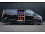 Ford Transit Custom X 320 170PK 2.0 TDCI L2H1 CARLEX Design AUTOMAAT | Dealer o.h. | Trekhaak | Bi-Xenon | Winter-pack | Camera | DAB | 18'' LM velgen' | 18'' Lichtmetaal | Achteruitrijcamera | Bi-xenon koplampen | 18'' Lichtmetaal | Achteruitrijcamera | Bi-xenon koplampen