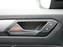 Volkswagen T-Roc 1.5 TSI Style Automaat - Camera - Apple Carplay - Led