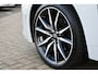 Toyota Corolla Touring Sports Hybrid 200 GR Sport Plus Automaat 197pk | Dodehoekdetectie | Lederen interieur | Sportstoelen | HUD | NL-auto |