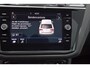 Volkswagen Tiguan 1.5 TSI Comfortline Business, Panorama dak, Trekhaak.