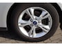 Ford Focus Wagon 1.0 EcoBoost Titanium Trekhaak, Stoelverwarming, Lichtmetalen wielen, Climate control