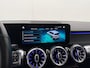 Mercedes-Benz GLB 200 Business Solution Luxury | Trekhaak | Schuifdak | Cruise Control | Camera | Stoelverw. | CarPlay |
