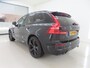 Volvo XC60 T8 Plug-in hybrid AWD Ultra Black Edition | Trekhaak | Luchtvering | Bowers & Wilkins | 360 Camera | Sportstoelen | Panoramadak| Head-up Display | Adaptieve Cruise control | Stoel en stuurwiel verwarming |