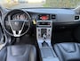 Volvo V60 Cross Country 2.0 D4 Polar+ / AUTOMAAT / LEER / MEMORY / SCHUIFDAK / NAVI