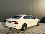 Volvo S60 2.0 B3 R-Design | Stoel en stuurwiel verwarming | Sportstoelen | Adaptieve Cruise control | BLIS | Trekhaak semi elektrisch | Apple carplay/Android auto |
