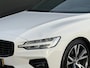 Volvo S60 2.0 B3 R-Design | Stoel en stuurwiel verwarming | Sportstoelen | Adaptieve Cruise control | BLIS | Trekhaak semi elektrisch | Apple carplay/Android auto |