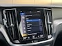 Volvo S60 2.0 B3 R-Design | Stoel en stuurwiel verwarming | Sportstoelen | Adaptieve Cruise control | BLIS | Trekhaak semi elektrisch | Apple carplay/Android auto |