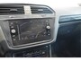 Volkswagen Tiguan 2.0 TDI Life navi clima camera trekhaak 17 inch 150 pk !!