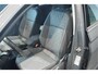 Volkswagen Tiguan 2.0 TDI Life navi clima camera trekhaak 17 inch 150 pk !!