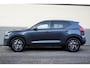 Volvo XC40 2.0 B3 163pk Core Business Edition | 18 inch Glossy Black velgen | 360 graden camera | Power Seats | Stoel- + stuurverwarming | Achterbankverwarming | Harman Kardon