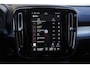 Volvo XC40 2.0 B3 163pk Core Business Edition | 18 inch Glossy Black velgen | 360 graden camera | Power Seats | Stoel- + stuurverwarming | Achterbankverwarming | Harman Kardon