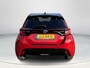 Toyota Yaris 1.5 Hybrid Executive Bi-Tone | Apple CarPlay/Adnroid auto | Achteruitrijcamera | Parkeersensoren | Verwarmde voorstoelen