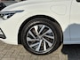 Volkswagen Golf 1.4 eHybrid Style / Trekhaak/ Allseasonbanden / Egonomische Stoelen / Stoelverwarming