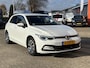 Volkswagen Golf 1.4 eHybrid Style / Trekhaak/ Allseasonbanden / Egonomische Stoelen / Stoelverwarming