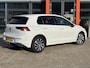 Volkswagen Golf 1.4 eHybrid Style / Trekhaak/ Allseasonbanden / Egonomische Stoelen / Stoelverwarming