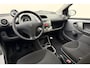 Peugeot 107 1.0-12V XS 68 PK | Handgeschakeld | 5-Deurs | Airco | Elektrische ramen |Toerenteller | Radio/CD speler | USB | AUX |