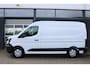 Renault Master E-Tech T35 L2H2 Extra long range 87 kWh Houten laadvloer en zijwandbekleding in laadruimte | Trekhaak | MC 8834