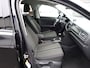 Volkswagen T-Roc 1.5 TSI Style Business Navigatie, carplay, trekhaak, licht metalen velgen, parkeersensoren voor en achter, stoel verwarming, automaat, enz.