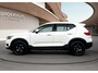 Volvo XC40 1.5 T2 Momentum | Trekhaak | Navigatie | Android Auto - Apple Carplay | 19inch LM | PDC achter |
