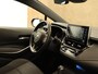 Toyota Corolla 1.8 Hybrid Style - AFNEEMBARE TREKHAAK (TREKGEWICHT 750 KG GEREMD) - ADAPTIEVE CRUISE CONTROL - CLIMATE CONTROL - BLUETOOTH TELEFOONVOORBEREIDING - PARKEERASSISTENT- KEYLESS START/ENTRY - NAVIGATIE FULL MAP - PARKEERSENSOREN VOOR + ACHTER - STOELVERWARMING VOORZIJDE