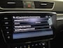 Skoda Superb Combi 1.4 TSI iv Business edition 218pk | Trekhaak | Lederen bekleding | Adaptief cruise control | Navigatie | Canton audio | Camera achter | 18"LMV