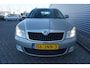 Skoda Octavia Combi 1.4 TSI Elegance Business Line LICHTE SCHADE / Airco / Navi / Cruise / Parkeersens. / Trekhaak / Lm velgen / NAP