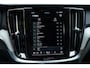 Volvo V60 2.0 T6 Plug-in hybrid AWD Plus Dark | Trekhaak | Stoelventilatie | Lightning | Parkeercamera | Pilot Assist