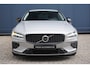 Volvo V60 2.0 T6 Plug-in hybrid AWD Plus Dark | Trekhaak | Stoelventilatie | Lightning | Parkeercamera | Pilot Assist