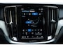 Volvo V60 2.0 T6 Plug-in hybrid AWD Plus Dark | Trekhaak | Stoelventilatie | Lightning | Parkeercamera | Pilot Assist