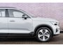 Volvo XC40 2.0 B4 Plus Dark | Adaptieve Cruise Control | Trekhaak | Elektrische stoelverstelling | Stoel + stuurverwarming | Harman Kardon audio | Verwarmbare Voorruit | Dodehoekdetectie | Carplay |