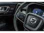 Volvo XC40 2.0 B4 Plus Dark | Adaptieve Cruise Control | Trekhaak | Elektrische stoelverstelling | Stoel + stuurverwarming | Harman Kardon audio | Verwarmbare Voorruit | Dodehoekdetectie | Carplay |