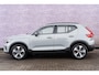 Volvo XC40 2.0 B4 Plus Dark | Adaptieve Cruise Control | Trekhaak | Elektrische stoelverstelling | Stoel + stuurverwarming | Harman Kardon audio | Verwarmbare Voorruit | Dodehoekdetectie | Carplay |